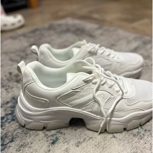 JustFab Constyne sneakers